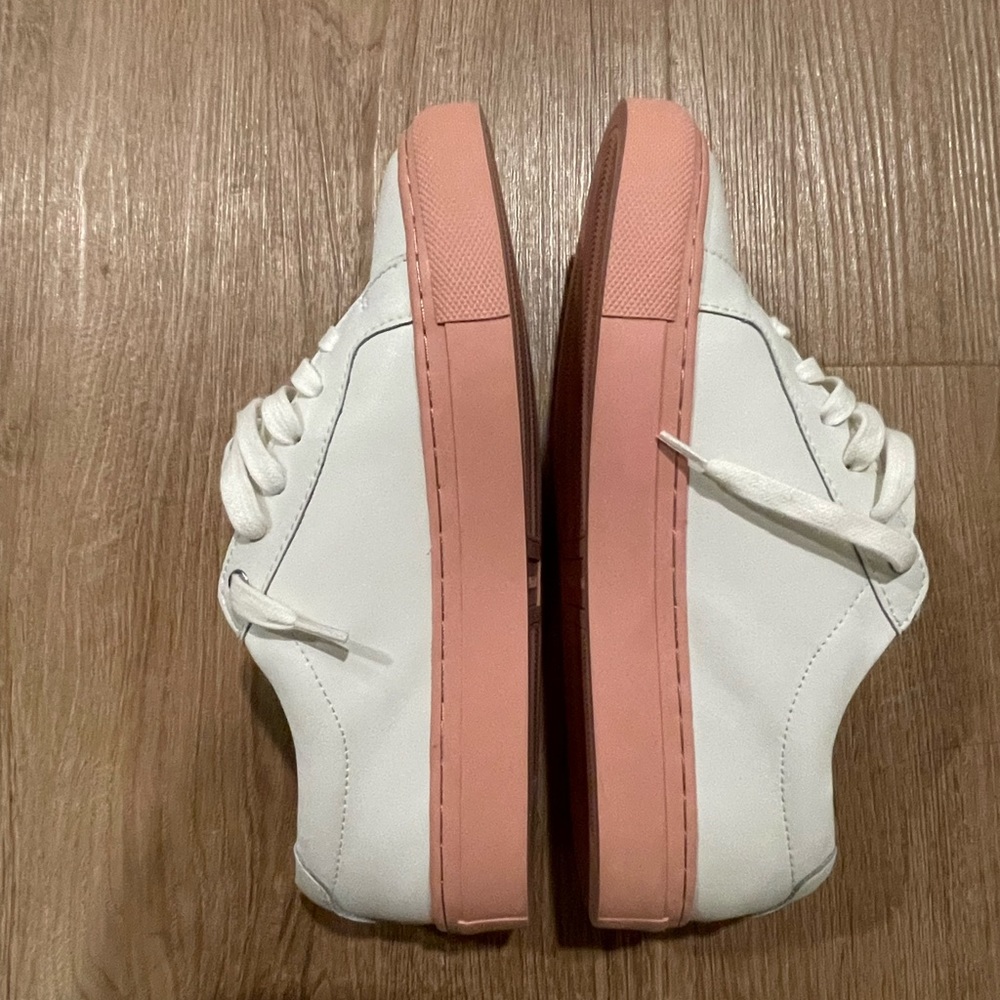 Banana Republic Sneakers worn Twice , size 5.5